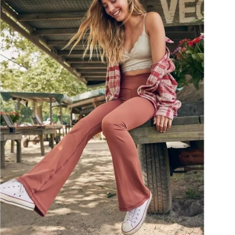 Aerie OFFLINE Real Me High Waisted Crossover Super Flare Legging